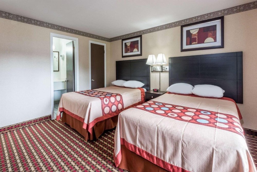 Super 8 by Wyndham Old Saybrook